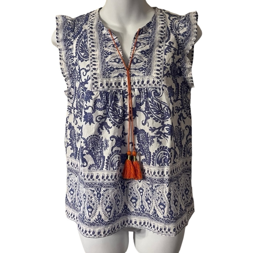 C&C California sleeveless paisley ruffle blouse with tassel ties size XS
